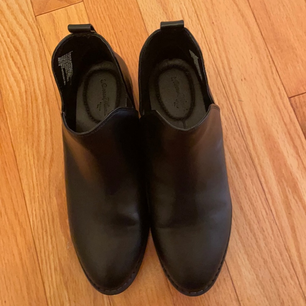 Universal thread booties